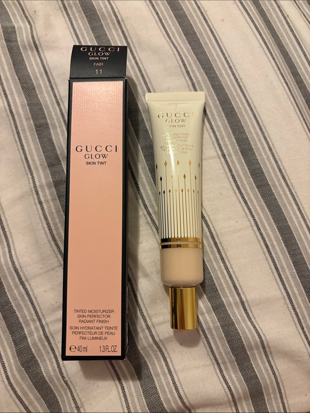 Gucci Glow Skin Tint - Fair Pink Beige with Gold Accents